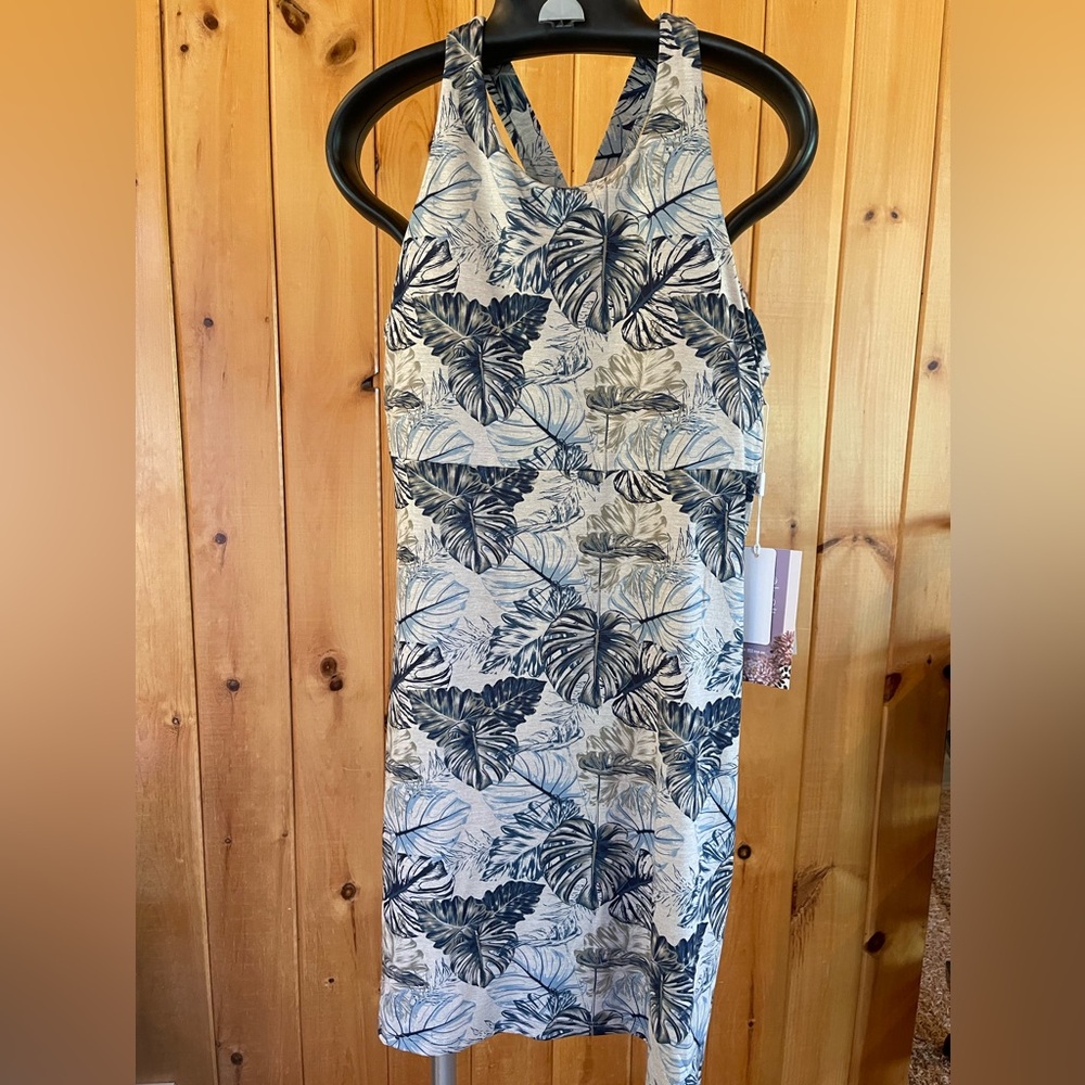 BNWT Koydan Tropical leaf print sun dress